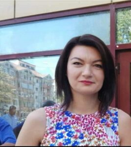 Polițista Ioana Petrea suferă de cancer